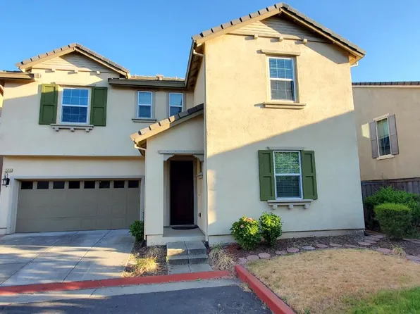 909 Blossom Rock Ln, Folsom, CA 95630