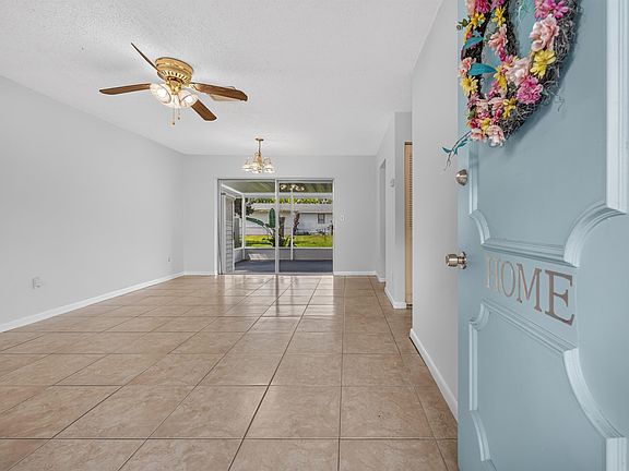 3rd image of 217 Cotorro Ln