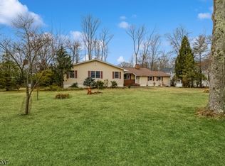 2097 Arrowwood Dr, Scotch Plains, NJ 07076