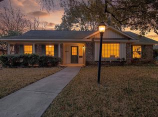 18230 Caprice Ln, Houston, TX 77058