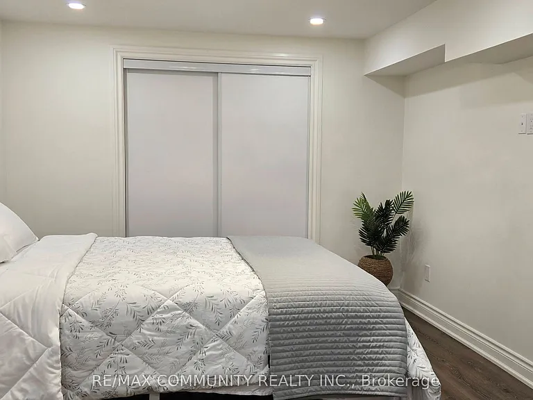 77 Windrush Trl #BASEMENT — Photo 27