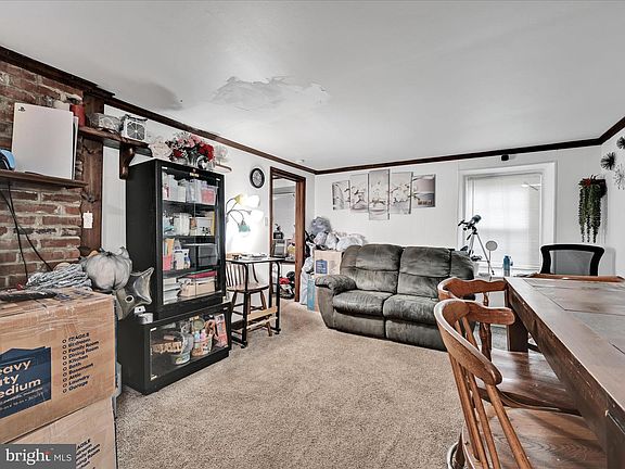 3rd image of 103 Mercer Mill Rd