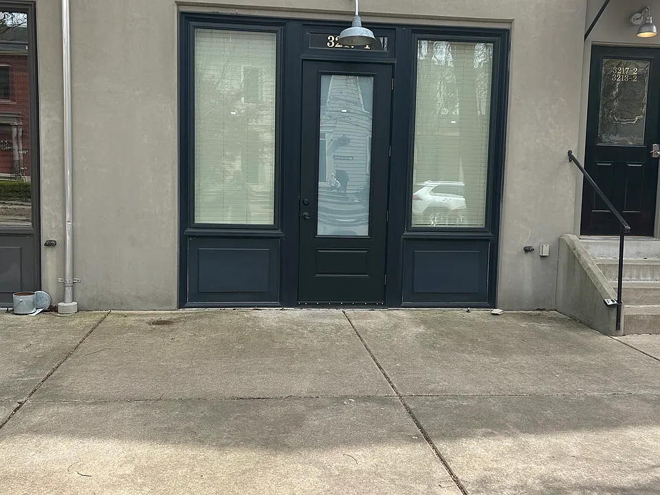 First floor entry off Domain St