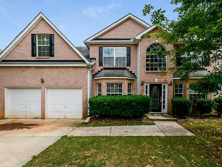 3711 Arminto Dr — Photo 1