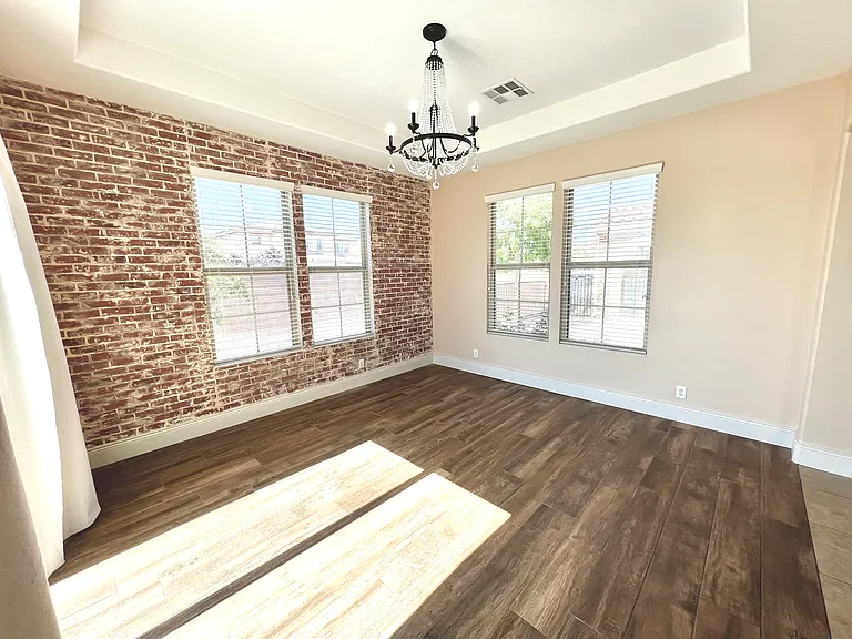 7140 Charter Crest St — Photo 16