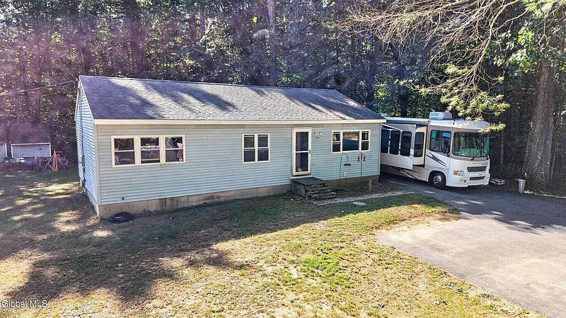 2nd image of 483 Colebrook Road