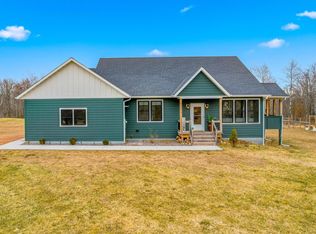 47575 River Rd, Harris, MN 55032