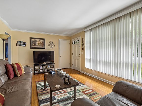 4th image of 239 Donelson Hills Dr