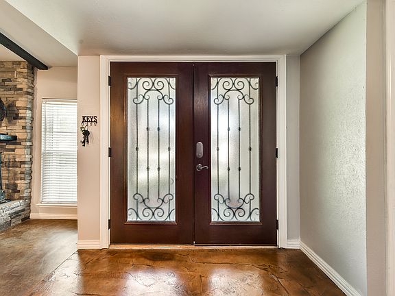 5th image of 2022 Christie Ln