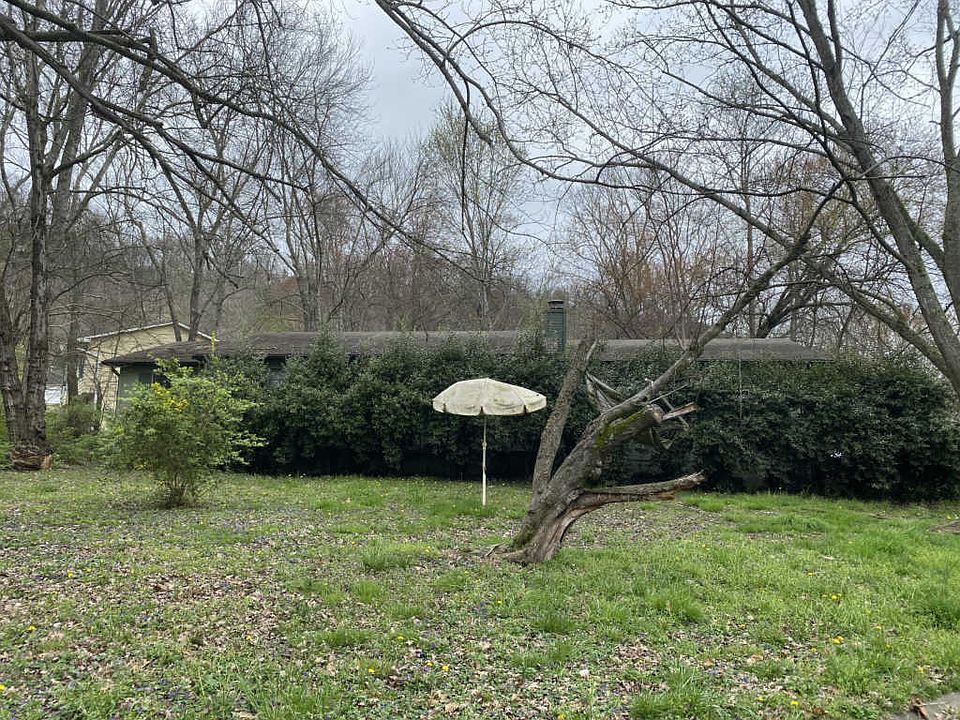 2nd image of 4901 Winding Oak Dr