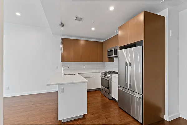 Rented by Oxford Property Group | media 19