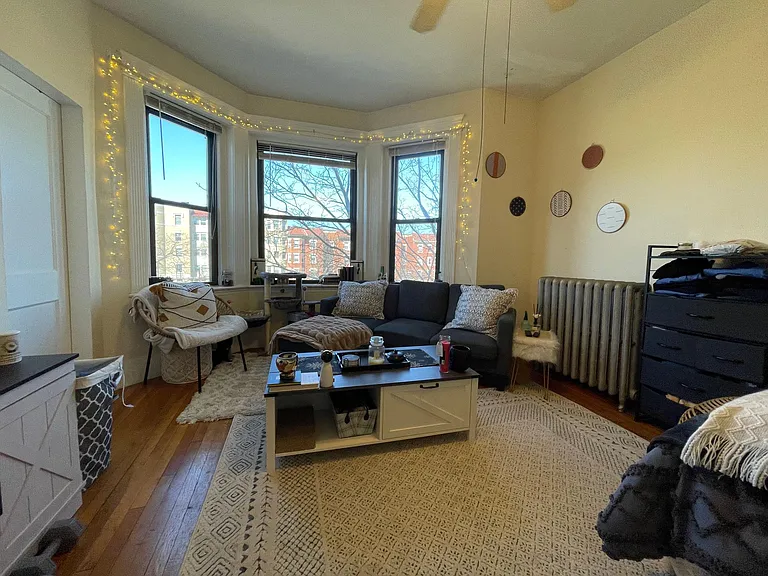 1286-1320 Comm units — Photo 7