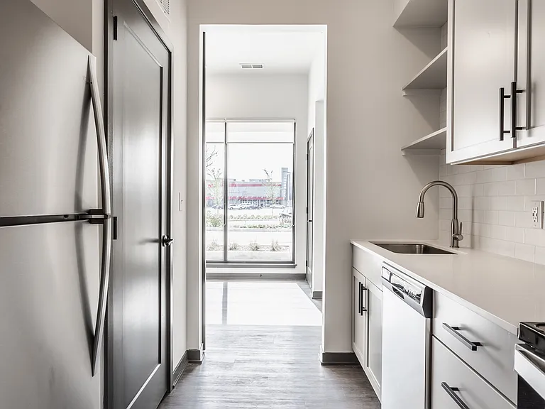 AYR Apartments — Photo 26