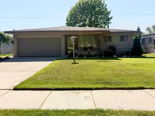 36757 Adele Dr, Sterling Heights, MI 48312