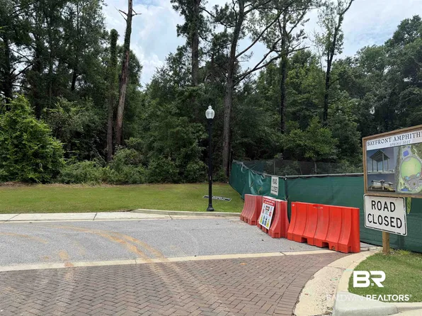 6300 Bayfront Park Dr, Daphne, AL 36526