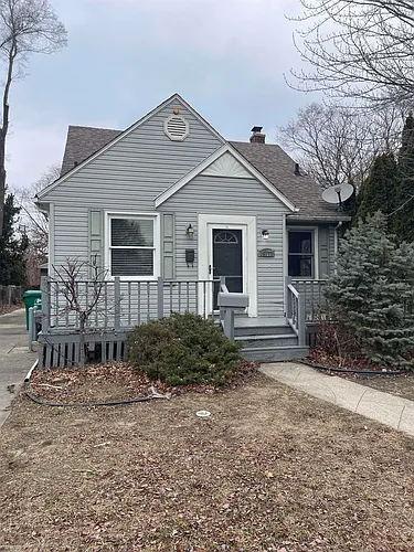 16173 Forest Ave Photo 1
