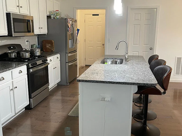 1564 Zestar Dr — Photo 13