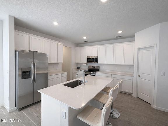 2nd image of 62 DISSTON Cove