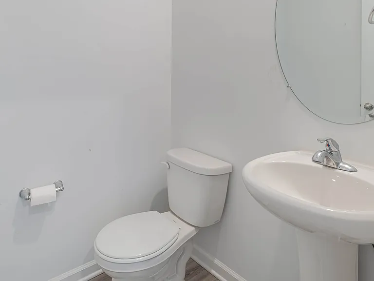 4000 Summit Ct — Photo 25