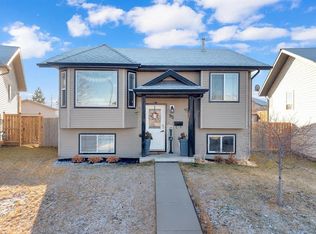 95 N Jennings Cres, Red Deer, AB T4P 4G1
