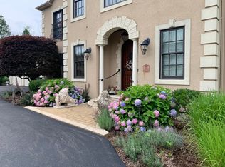 132 Sunrise Pl, Vestal, NY 13850