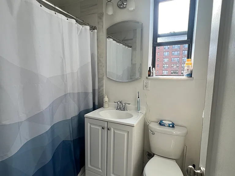 51 Jane St #19 — Photo 7
