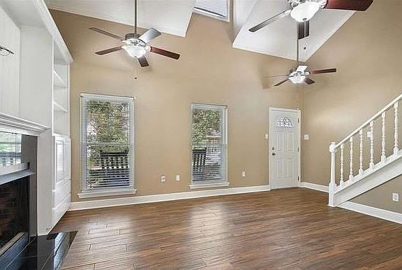 5th image of 5126 Stumberg Ln