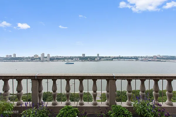 Sold by Corcoran | media 2