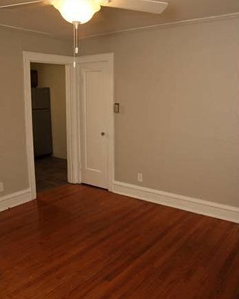 3rd image of 1403 Woodland Dr