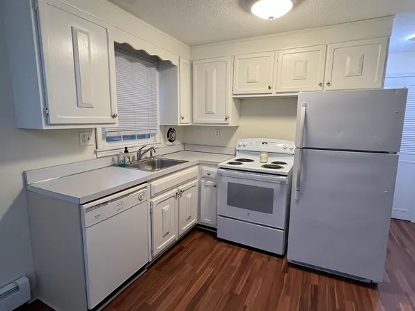 201 Regan Rd APT 23A, Vernon, CT 06066