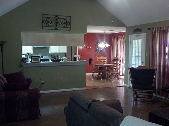 3rd image of 2115 Avenue N