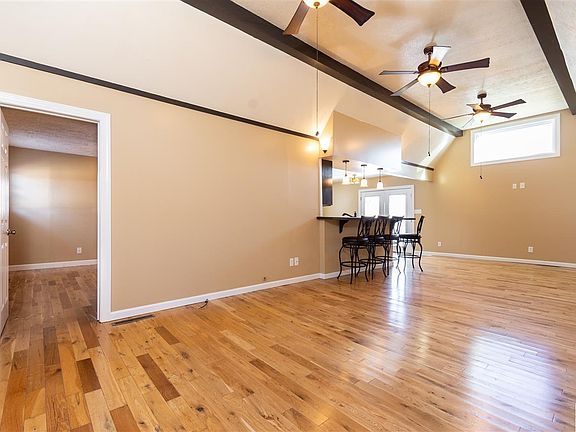 2nd image of 128 Gibson Dr