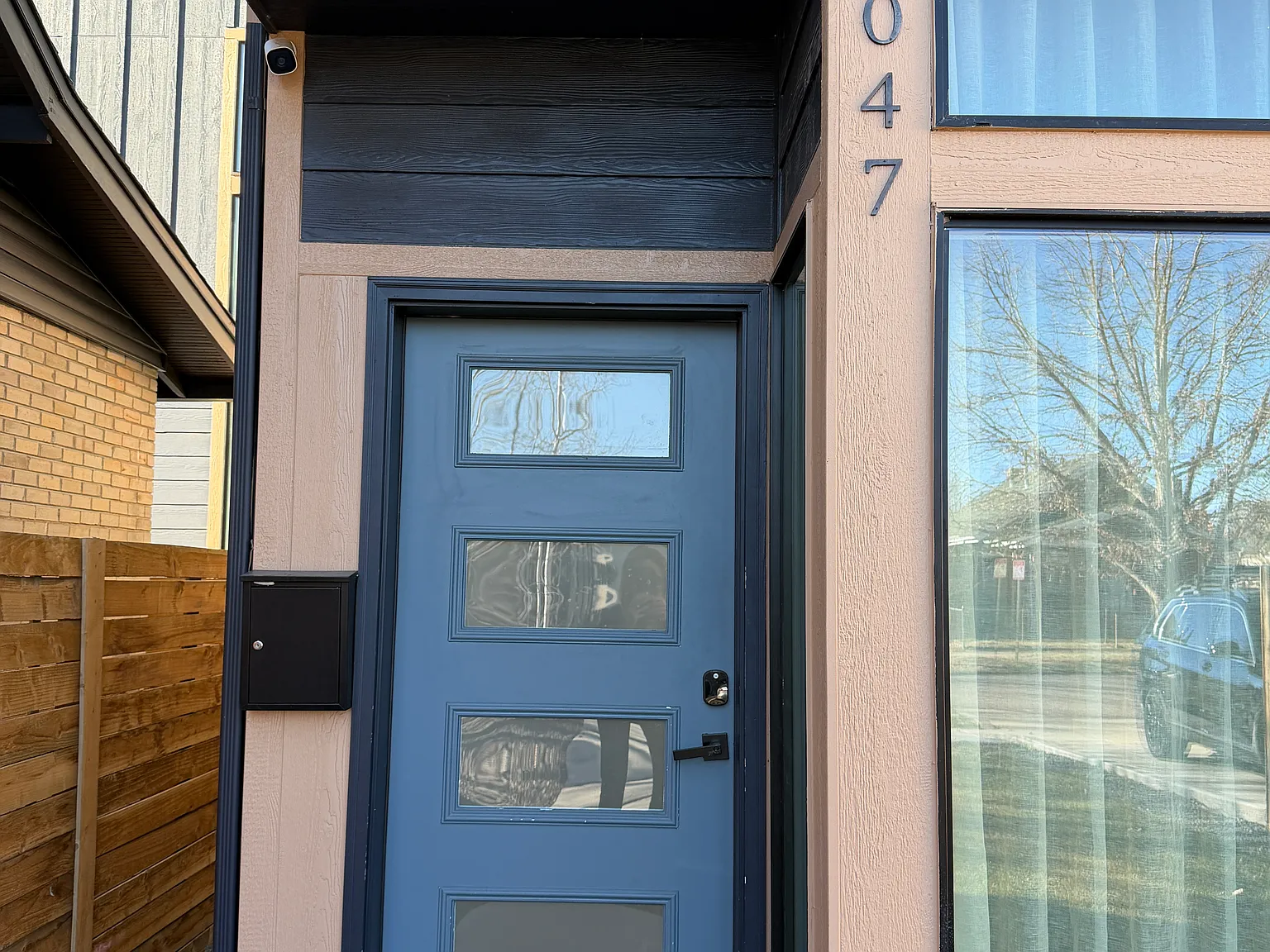 4 bed, 4.5 bath, 2455 sqft, $4,800 — Photo 3