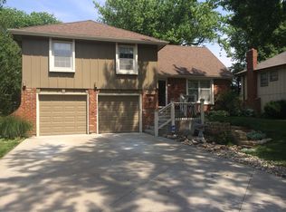 9936 Century Ln, Lenexa, KS 66215