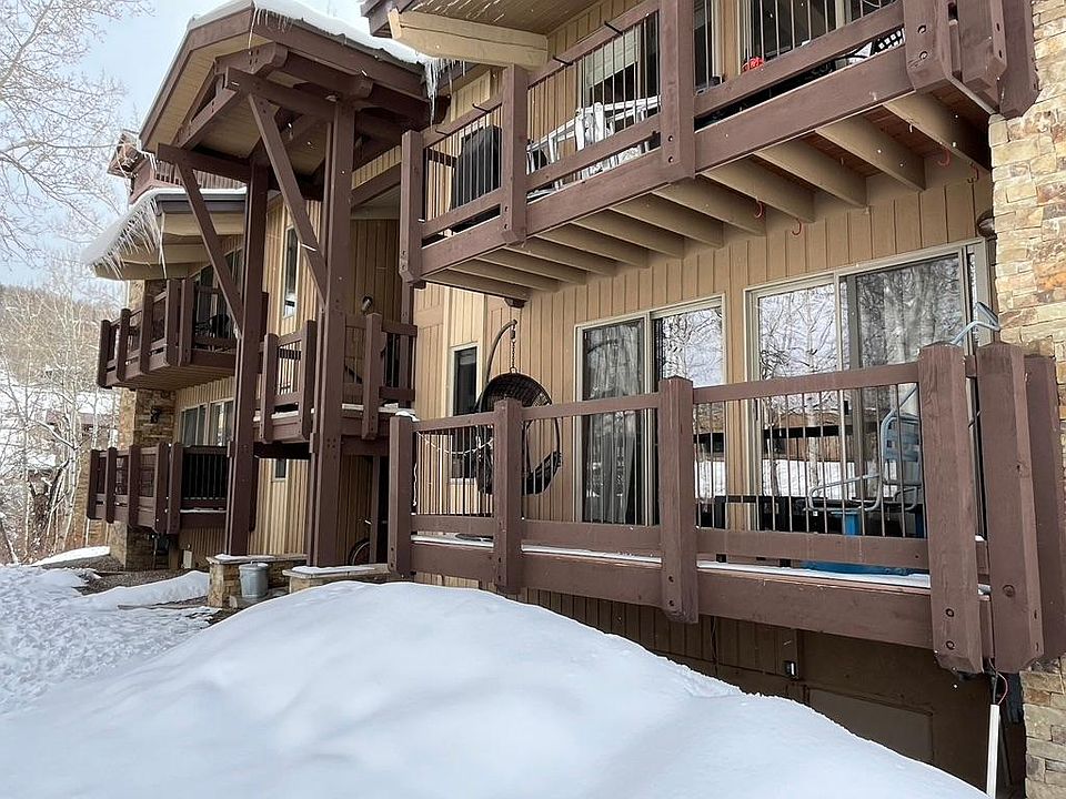 Balcony on 1st Floor
