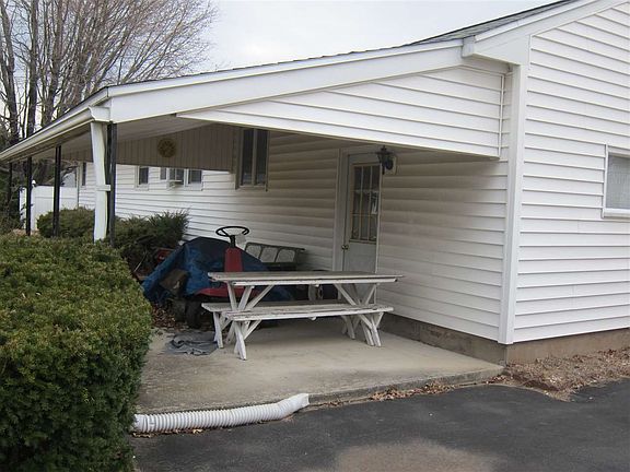 3rd image of 17 Edith Ave