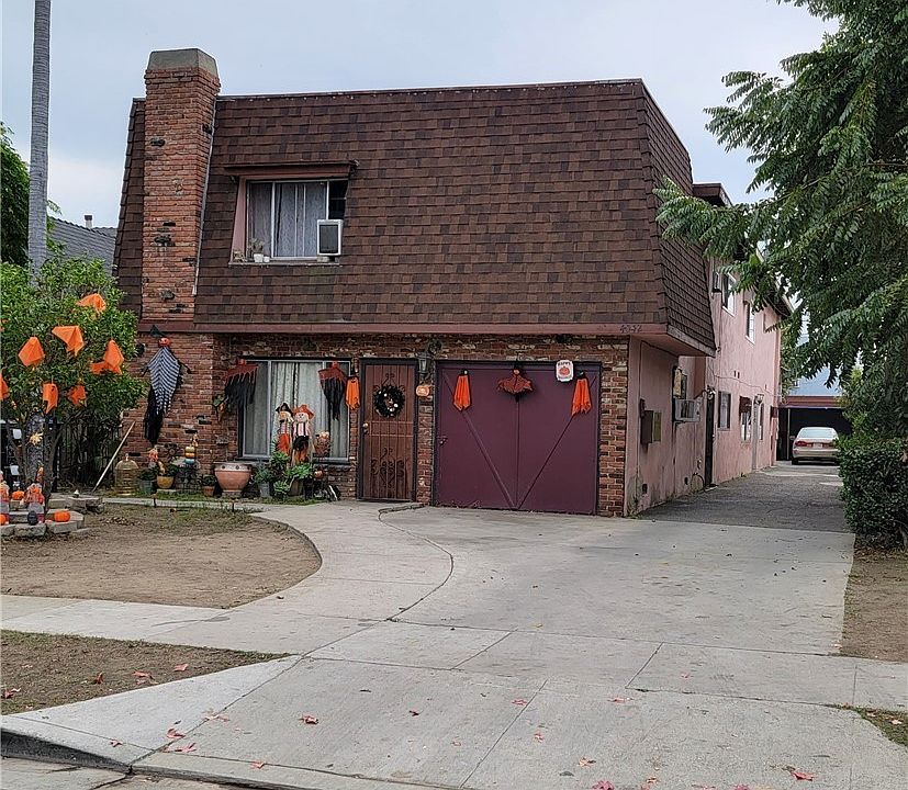 2nd image of 4042 E 57th St