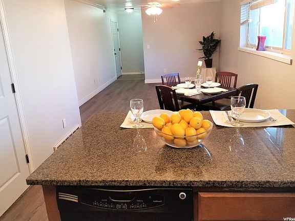 5th image of 887 E Cedar Pine Ct APT 11