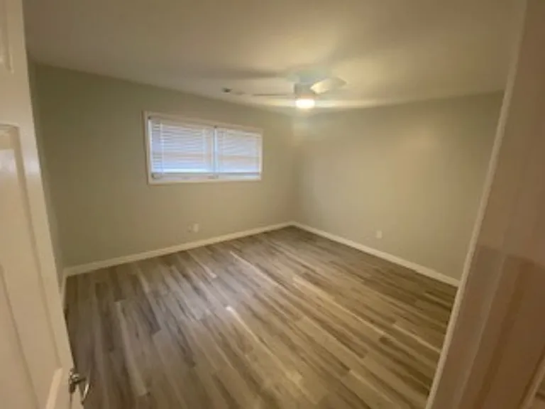 55 W Starr Ave — Photo 6