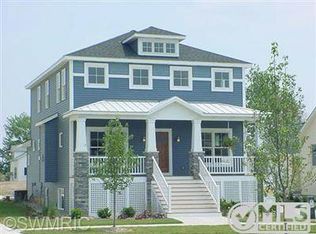 22 Knollwood Pkwy, Holland, MI 49423