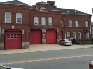 1058 Pleasant St, Fall River, MA 02723