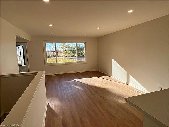 5th image of 56 6th Concession Rd
