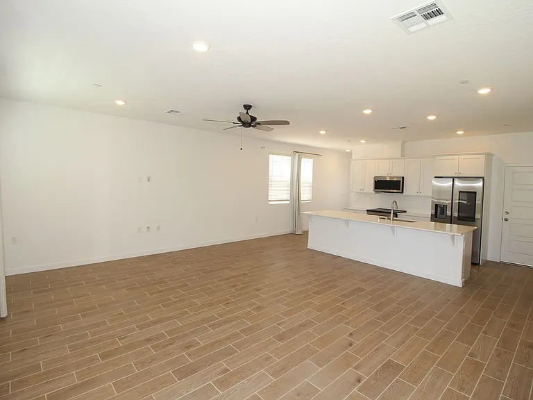 6137 W Ramona Way — Photo 7
