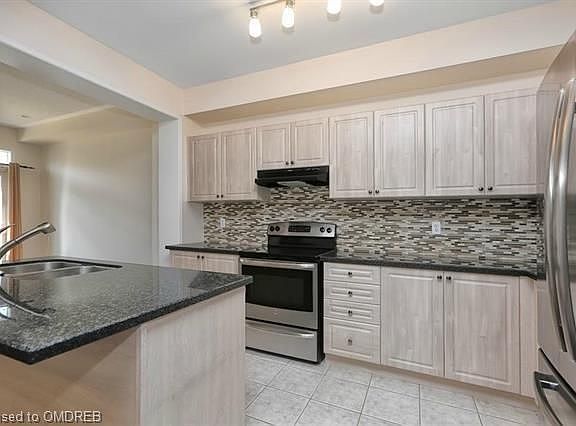 2nd image of 2248 Stone Glen Cres
