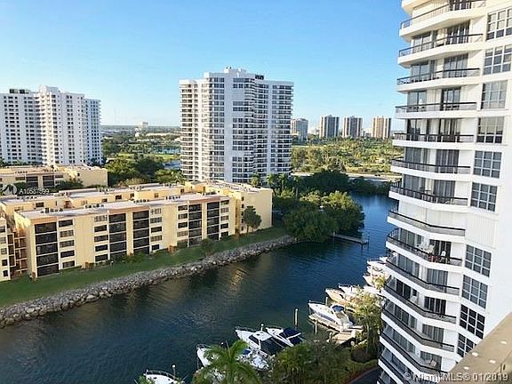 3rd image of 3530 Mystic Pointe Dr APT 1502