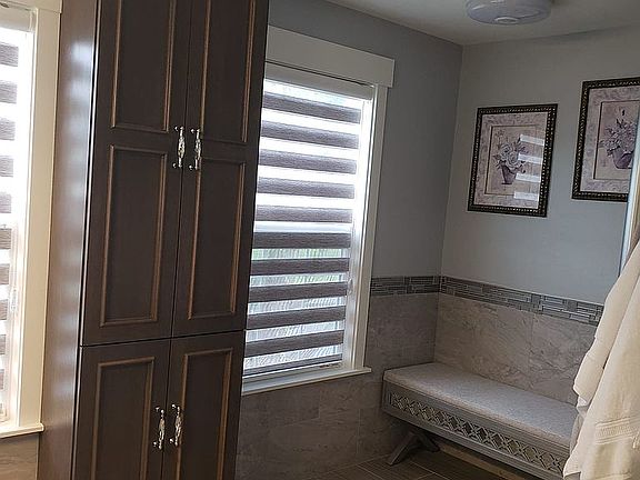 2nd image of 10024 SE 304th Pl