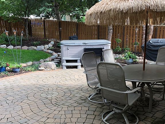 3rd image of 6417 S 105th Cir