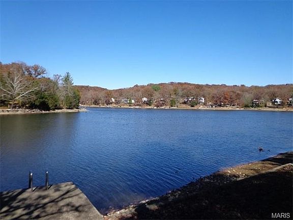 2nd image of 135 S Lake Dr