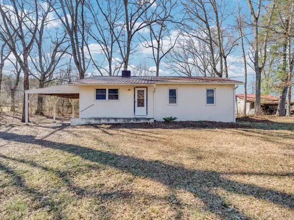 147 Highland Ln, Crossville, TN 38555