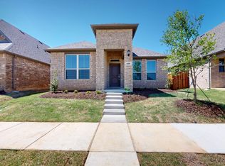 1008 Western Hills Dr, Crowley, TX 76036